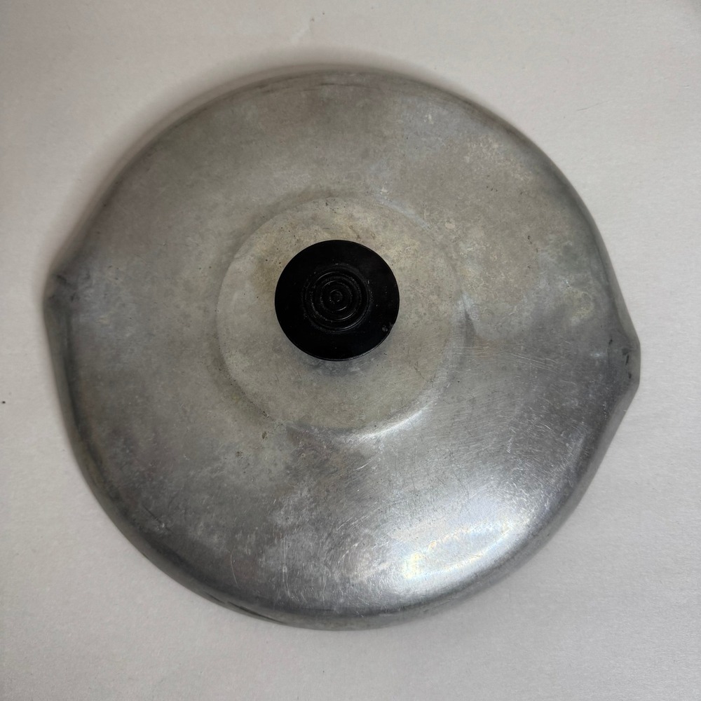 Wagner Ware Magnalite 10" Skillet LID ONLY Double Spout Vintage
